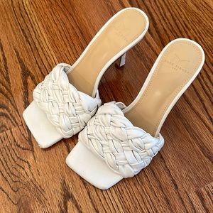 Marc Fisher LTD
Draya Braided Sandal in white size 5.5